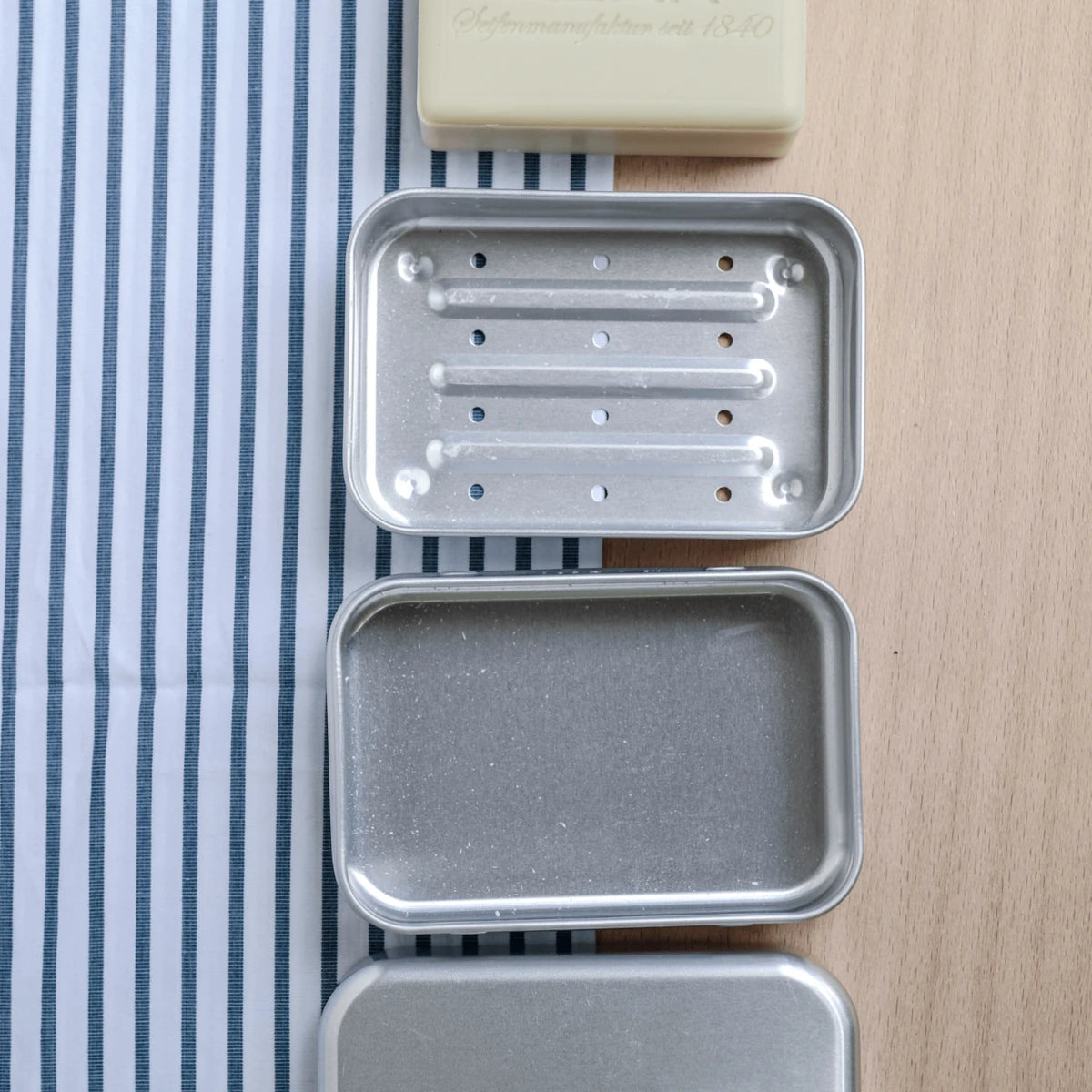 Tvålbehållare, aluminium