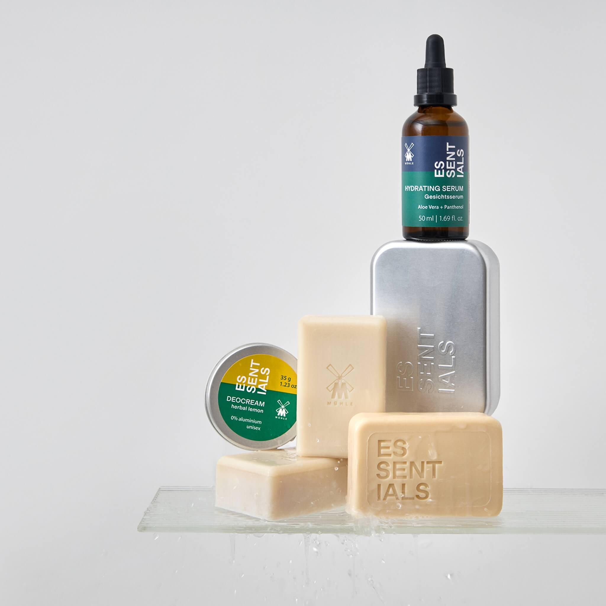 Återfuktande Serum, Aloe Vera & Panthenol, Essentials, 50 ml.