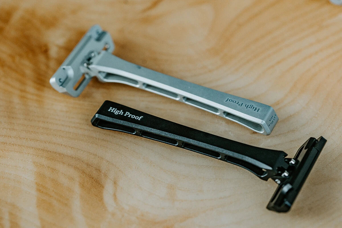 Enkel kant, svart aluminium