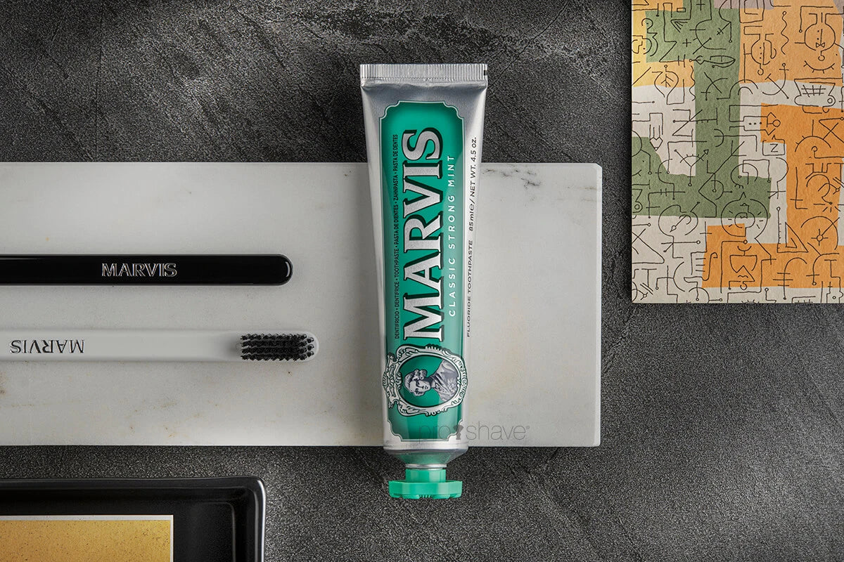 Classic Strong Mint tandkräm, 85 ml.