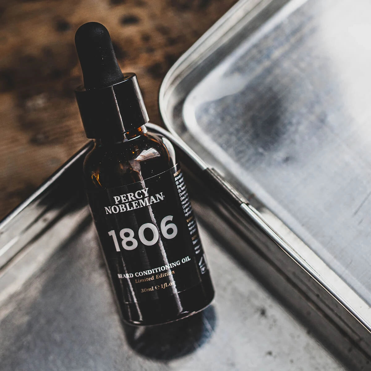 Skäggolja, 1806, 30 ml.