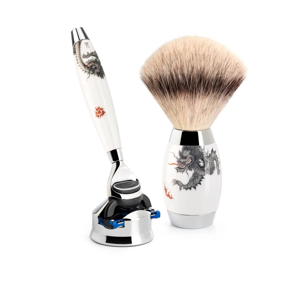 Meissen Porcelain Rakset med Fusion Rakhyvel, Silvertip Fibre® Rakborste och Rakhållare, Porslin
