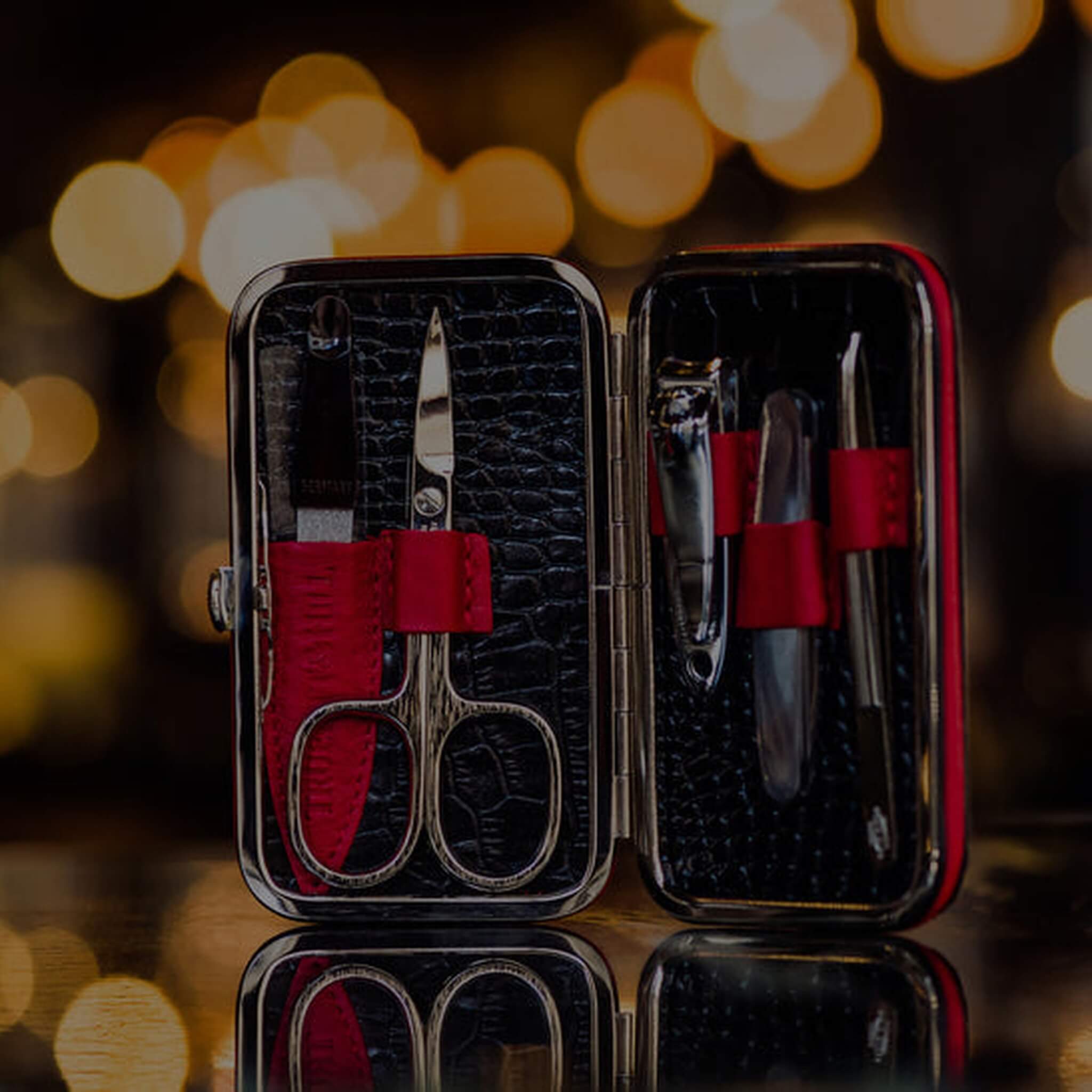 Manikyrset, 5 delar, Faux Croc, Svart & Röd