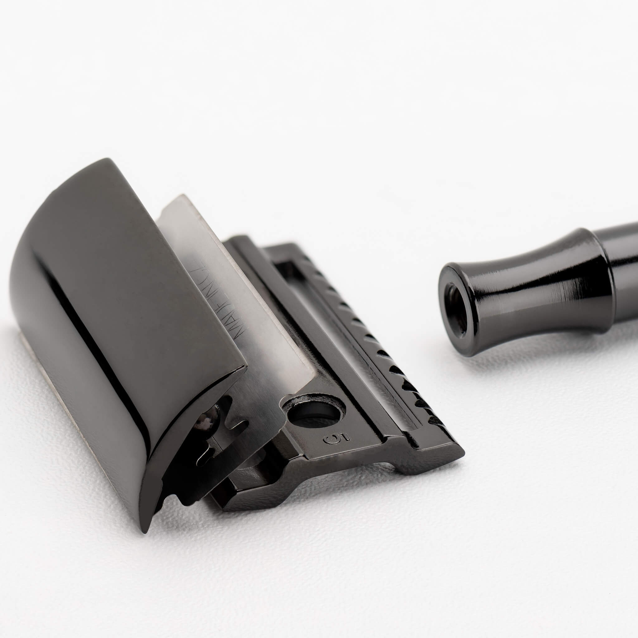 23 Säkerhetshyvel, långt grepp, svart