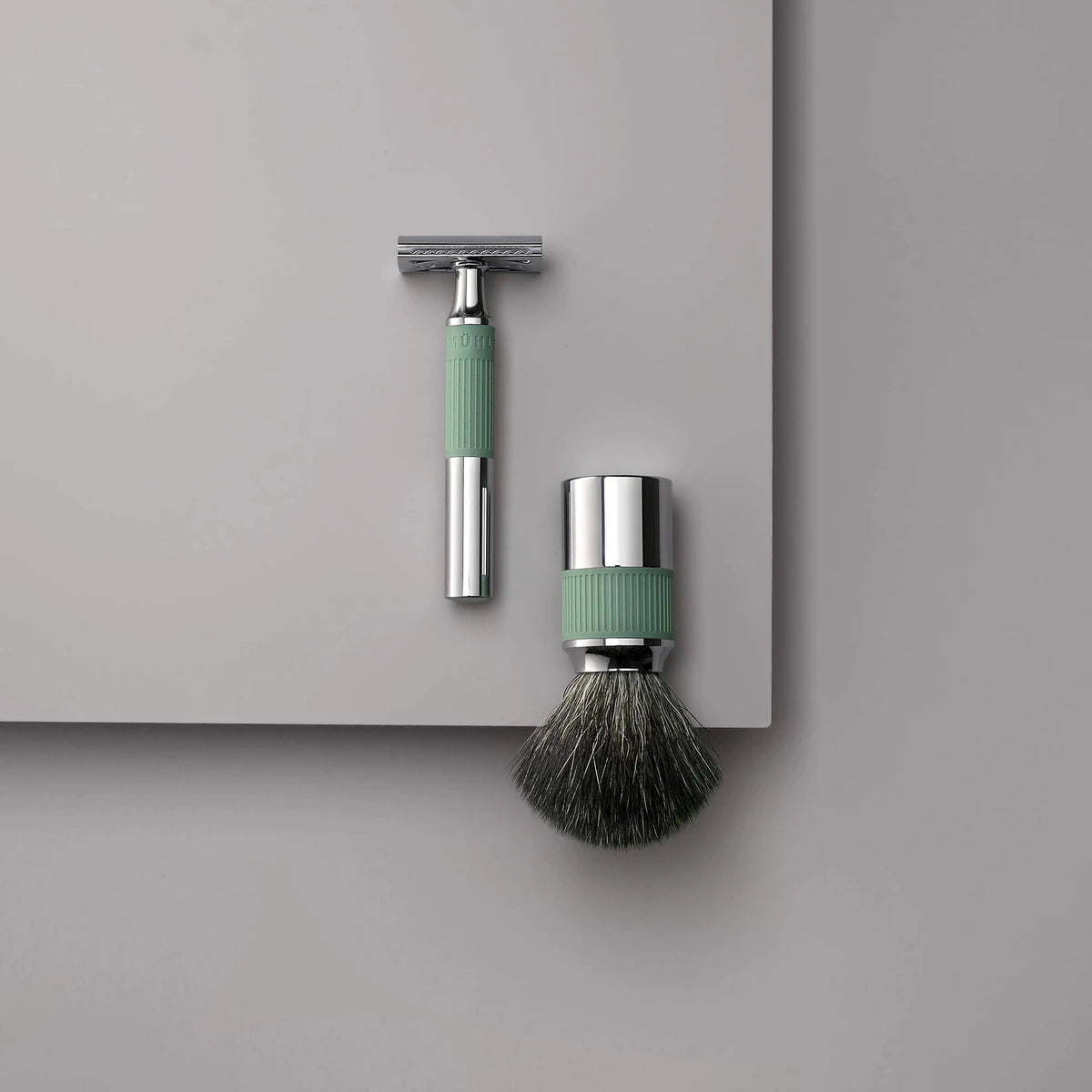 Rakborste av svart fiber, Neo, Salvia Green