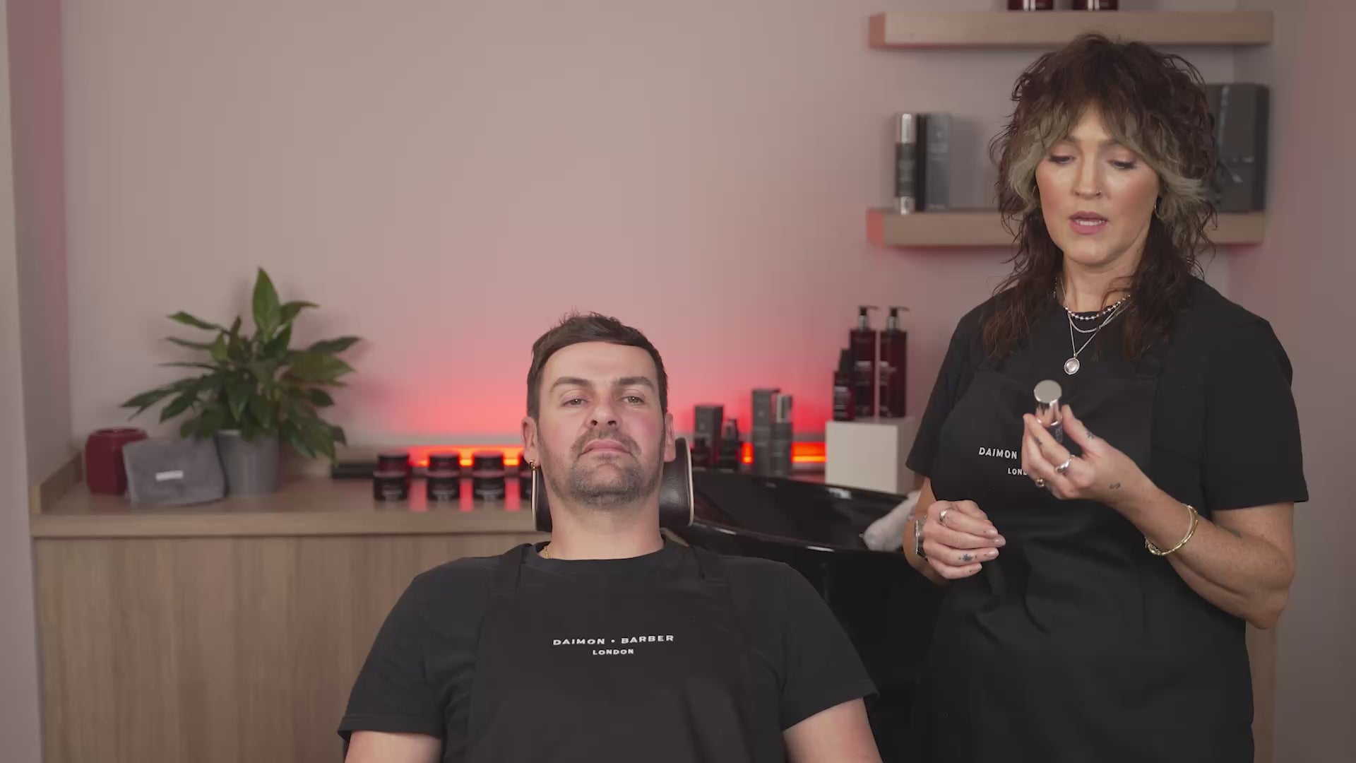 Ladda video: Revitalising Eye Formula, 15 ml.